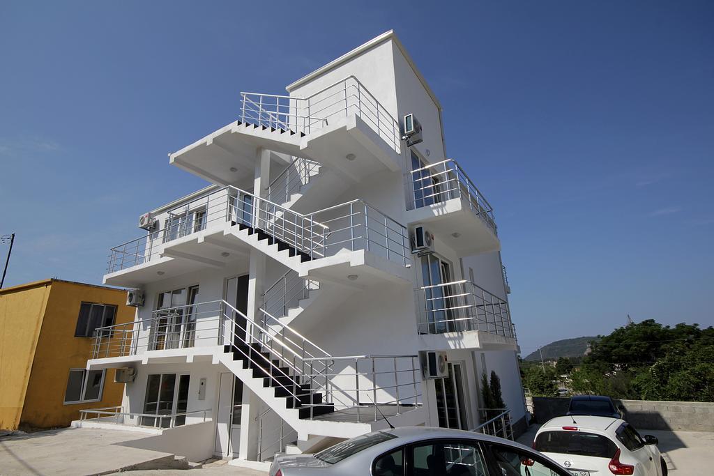 Apartments Victoria Sutomore Zewnętrze zdjęcie