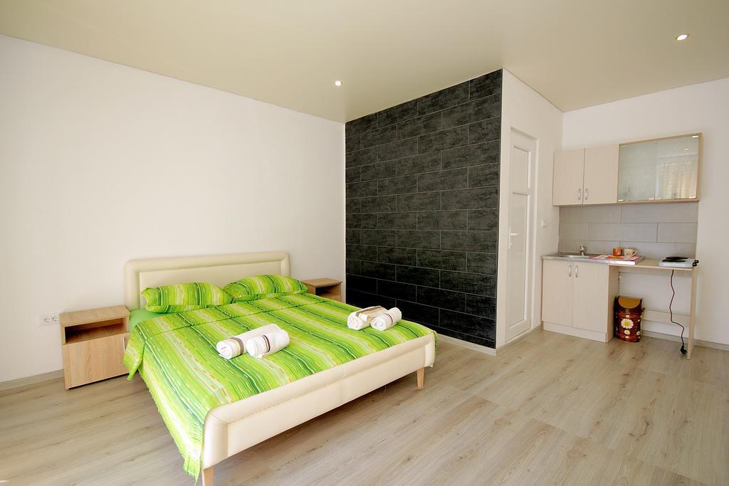 Apartments Victoria Sutomore Zewnętrze zdjęcie