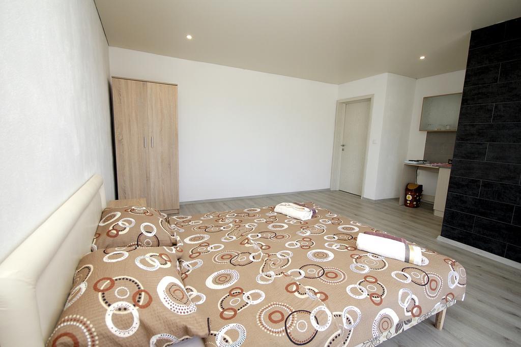 Apartments Victoria Sutomore Zewnętrze zdjęcie