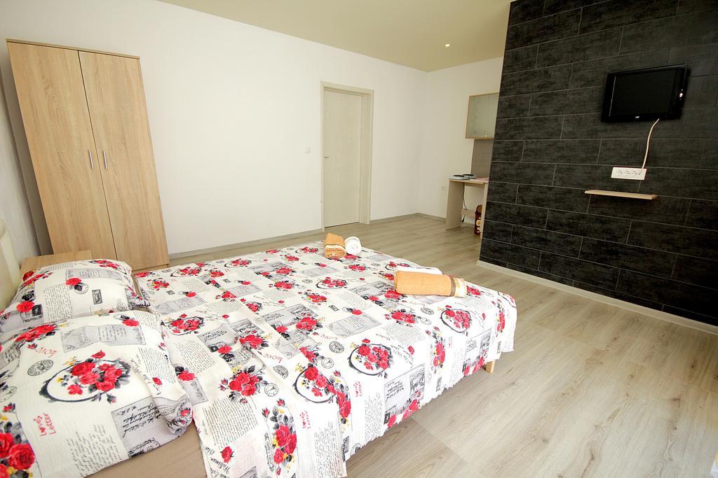 Apartments Victoria Sutomore Zewnętrze zdjęcie